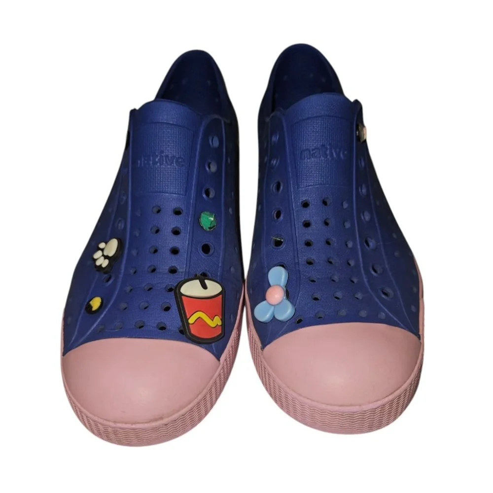 Native Jeffersons Shoes Girl's size J3